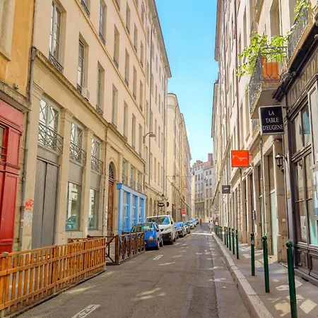 Cosy Et De Et Quais Du Rhone Lägenhet *